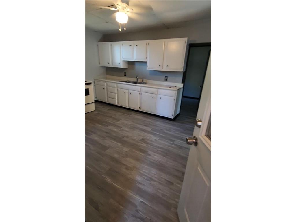 100 Greenback Street NW Sleepy Eye MN 56085 7027298 image8