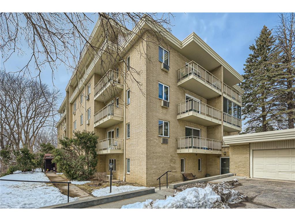 100 Imperial Drive W #304 West Saint Paul MN 55118 6342512 image1