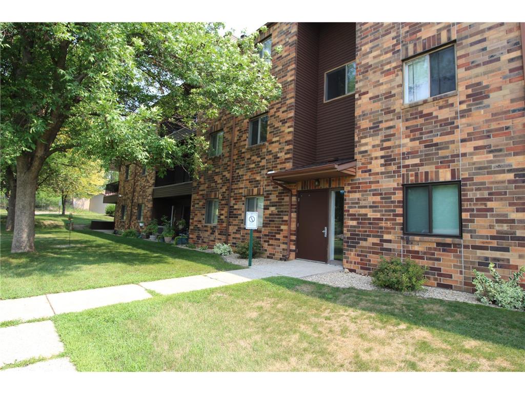 100 Kennedy Park Circle 102, Fergus Falls, MN, 56537 MLS 6414840