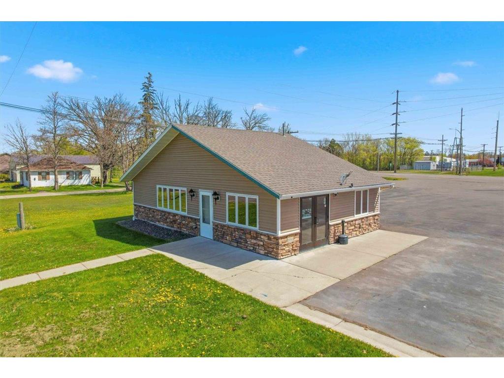 100 N Pine Street S Mora MN 55051 7072643 image1
