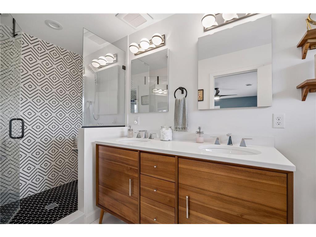 100 Ottawa Avenue S Golden Valley MN 55416 7041238 image22