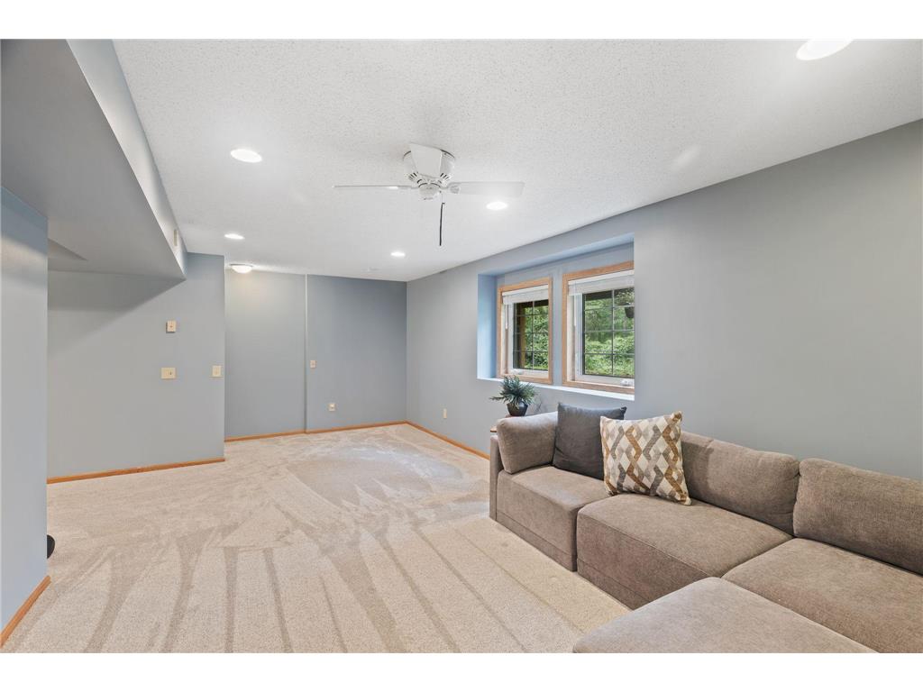 100 Primrose Court Vadnais Heights MN 55127 7105659 image32