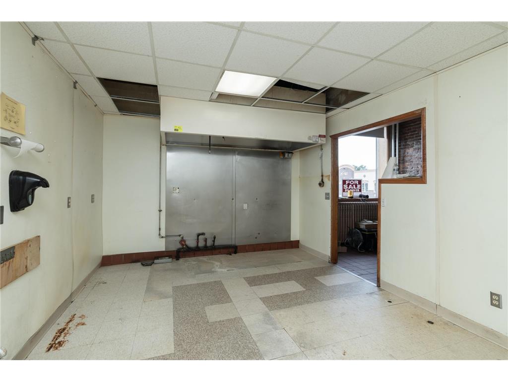 100 S Washington Street Lake City MN 55041 6752187 image20