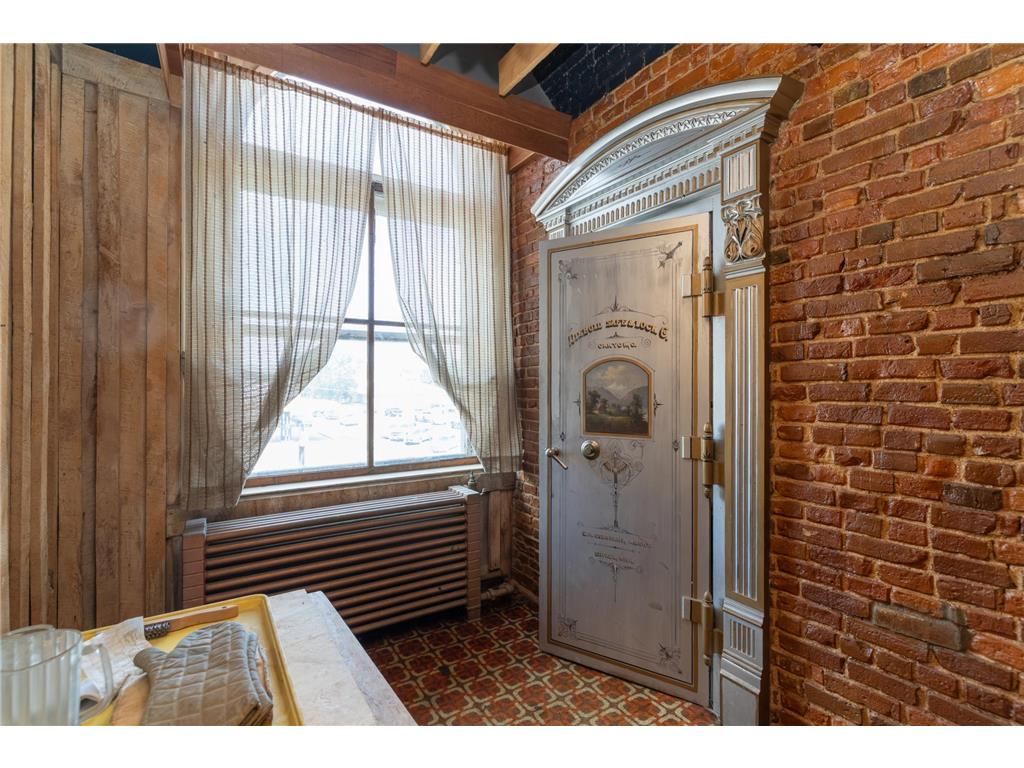 100 S Washington Street Lake City MN 55041 6752187 image25