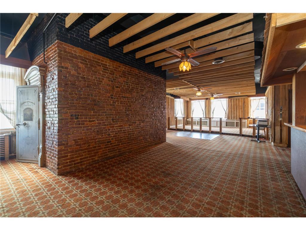 100 S Washington Street Lake City MN 55041 6752187 image29