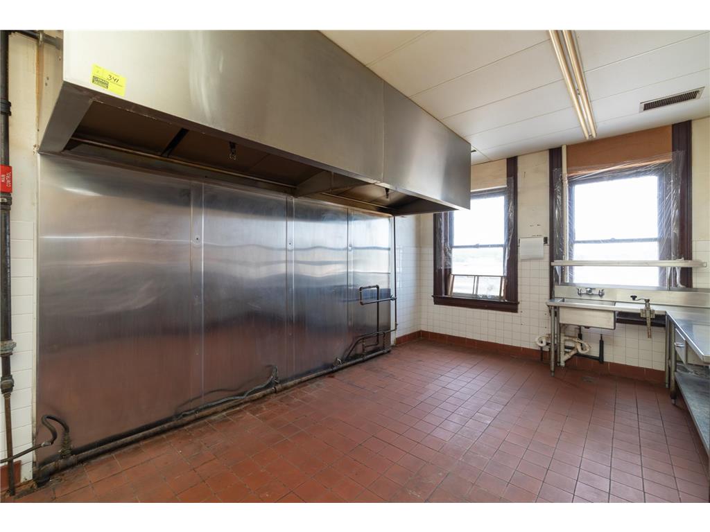 100 S Washington Street Lake City MN 55041 6752187 image30