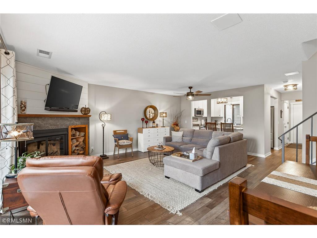 100 South Drive #B Circle Pines MN 55014 7057337 image1