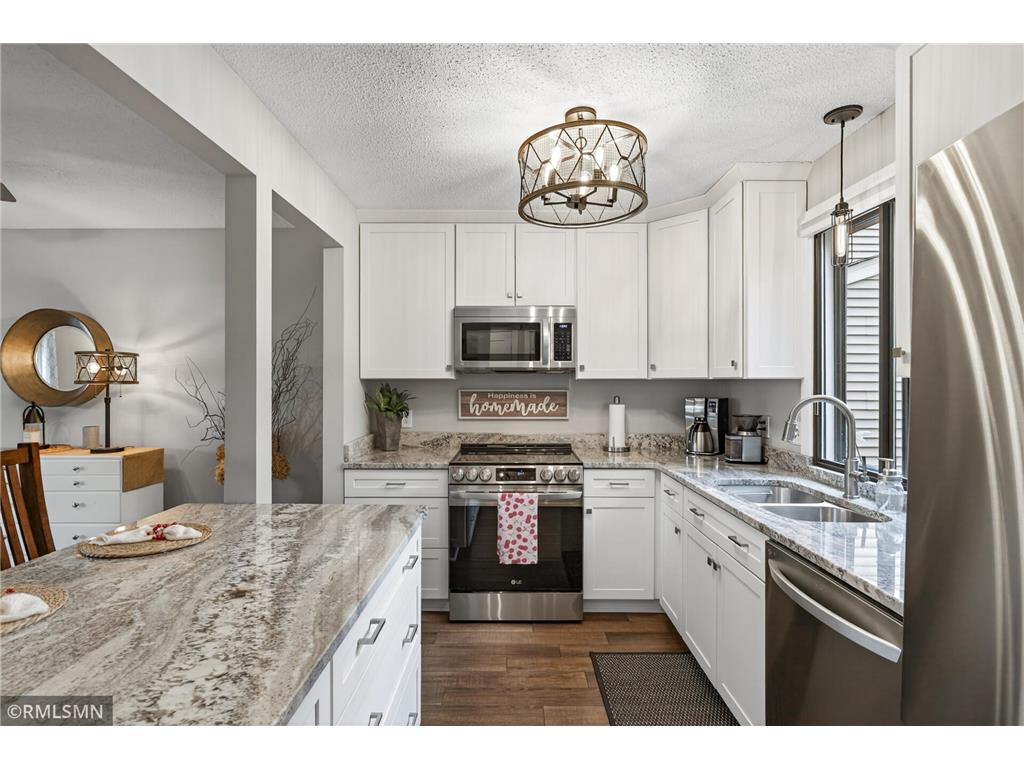 100 South Drive #B Circle Pines MN 55014 7057337 image18