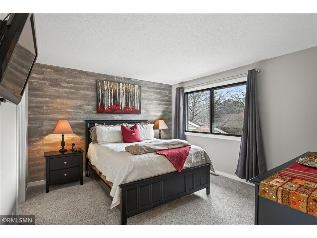 100 South Drive #B Circle Pines MN 55014 7057337 image26
