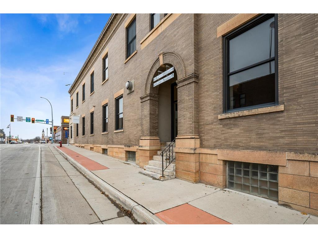 100 State Street N Waseca MN 56093 7091005 image33