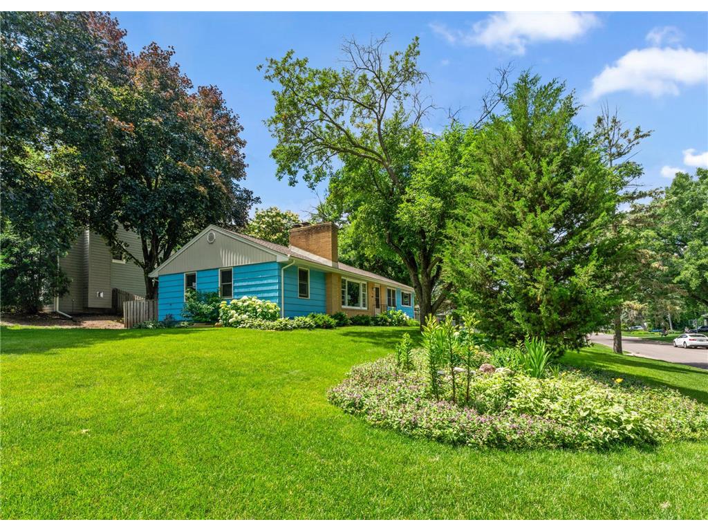 100 Turnpike Road Golden Valley MN 55416 7096756 image1