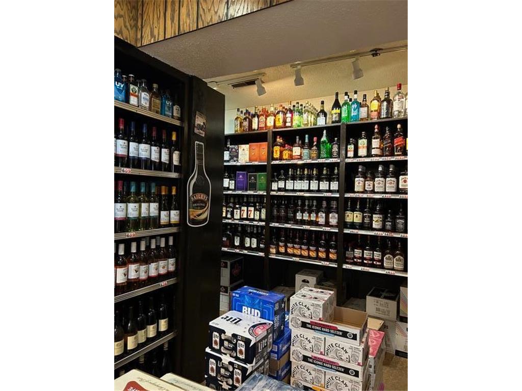 100 W Main Street Cyrus MN 56323 6773091 image15