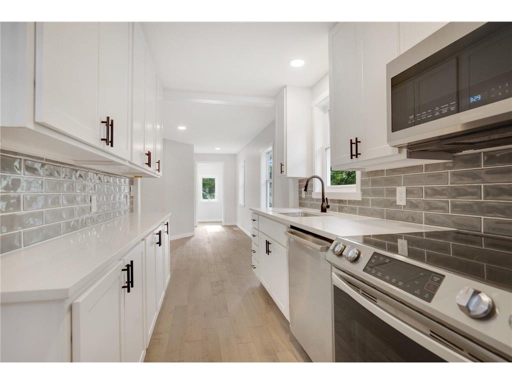 100 Warner Avenue S Mahtomedi MN 55115 7035178 image11