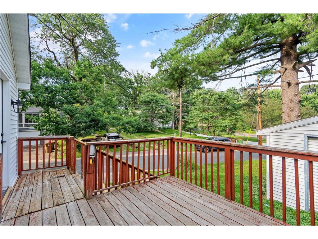 100 Warner Avenue S Mahtomedi MN 55115 7035178 image17
