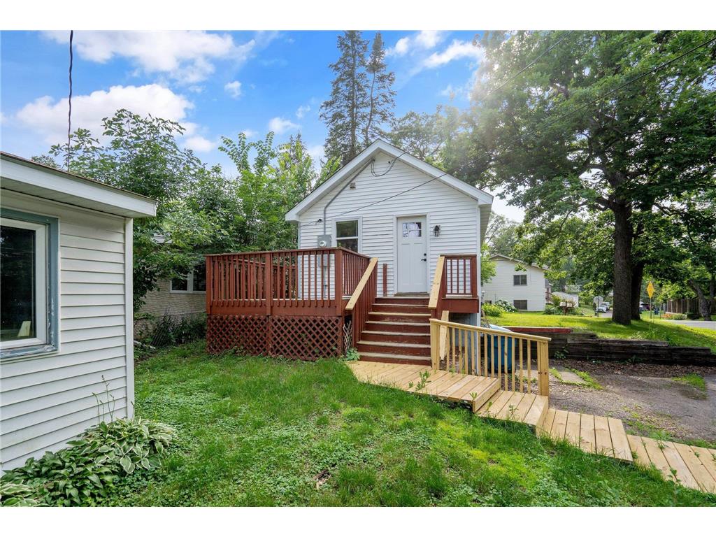 100 Warner Avenue S Mahtomedi MN 55115 7035178 image18