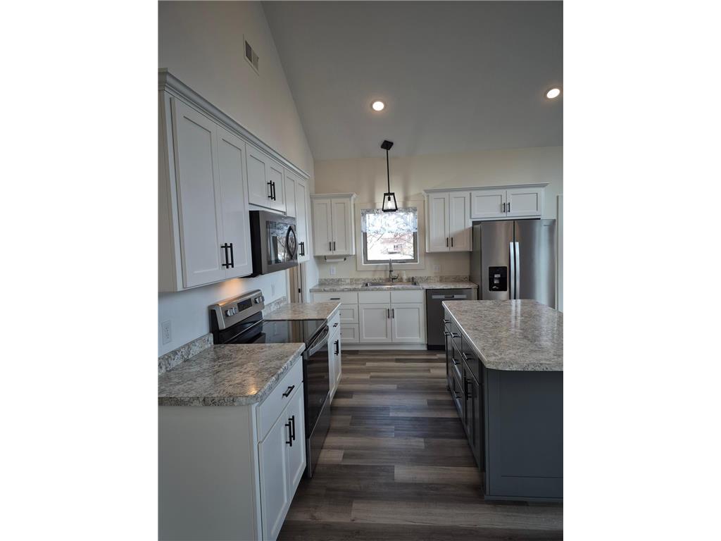 1000 10th Avenue NE Sauk Rapids MN 56379 7054526 image8