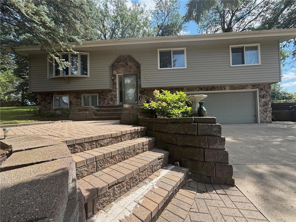 1000 16th Street NE Willmar MN 56201 6772642 image2