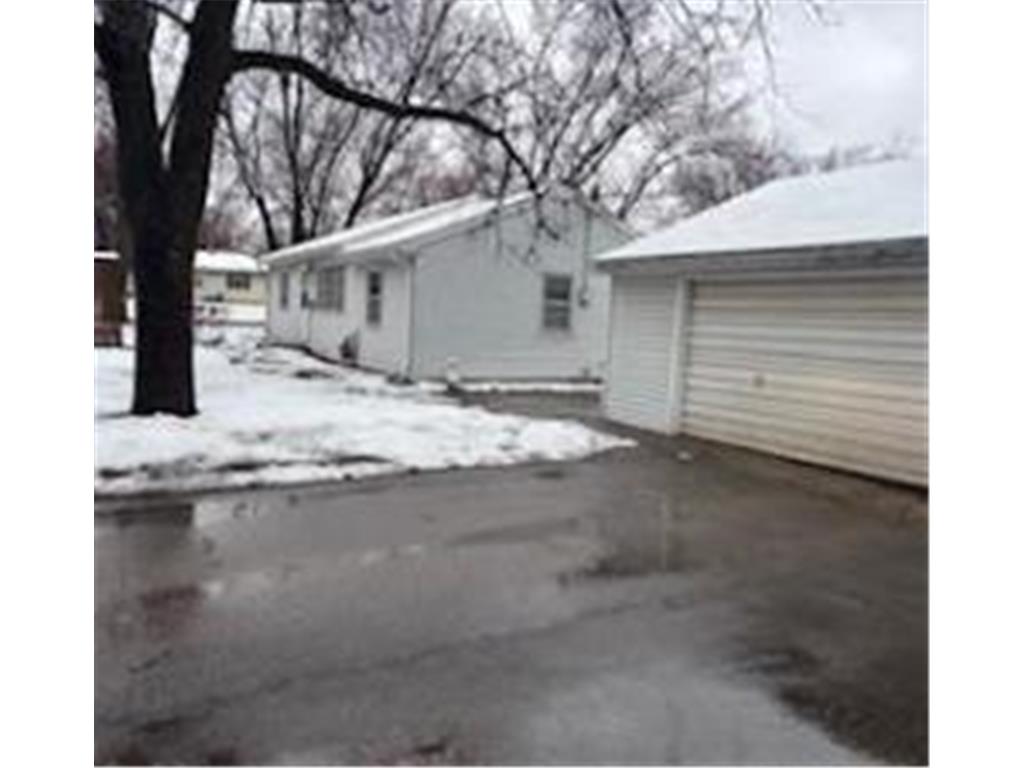 1000 E 86th Street Bloomington MN 55420 6702771 image1