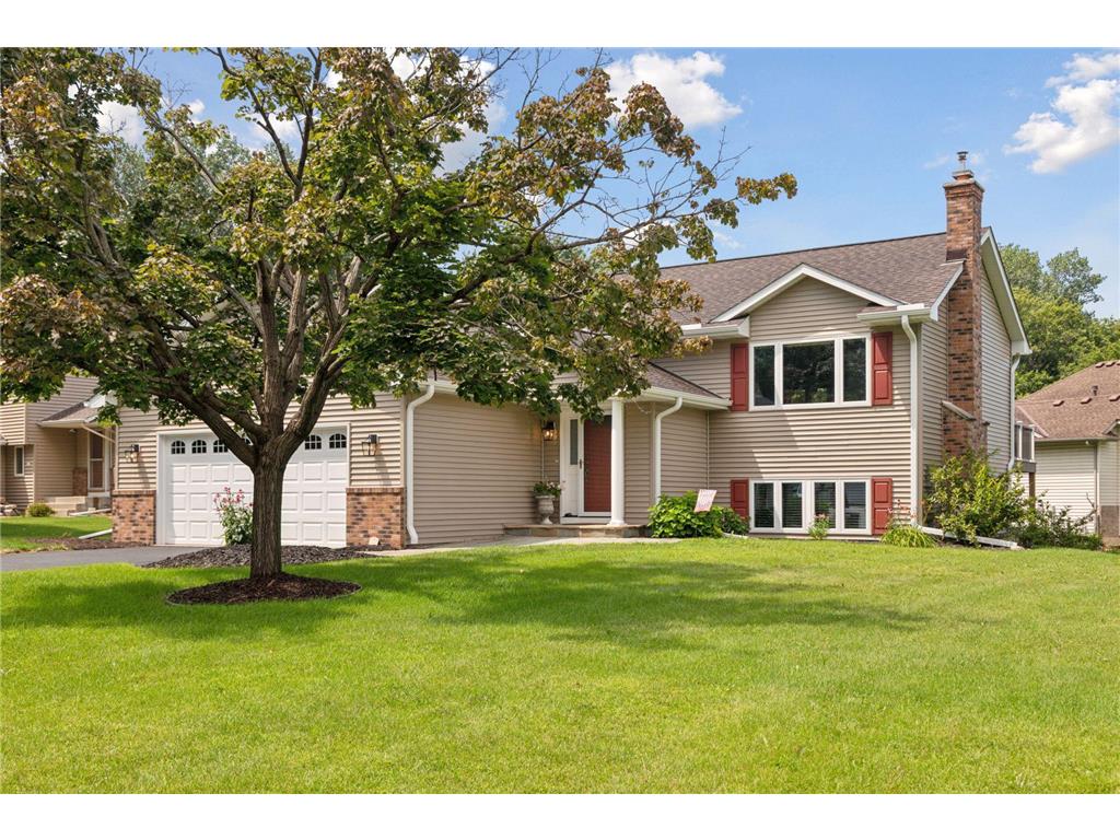 1000 Forest Glen Court Burnsville MN 55337 6758303 image1