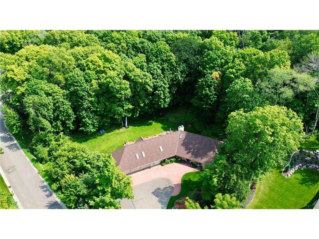 1000 Heritage Lane Orono MN 55391 - Lake Minnetonka 6670855 image3