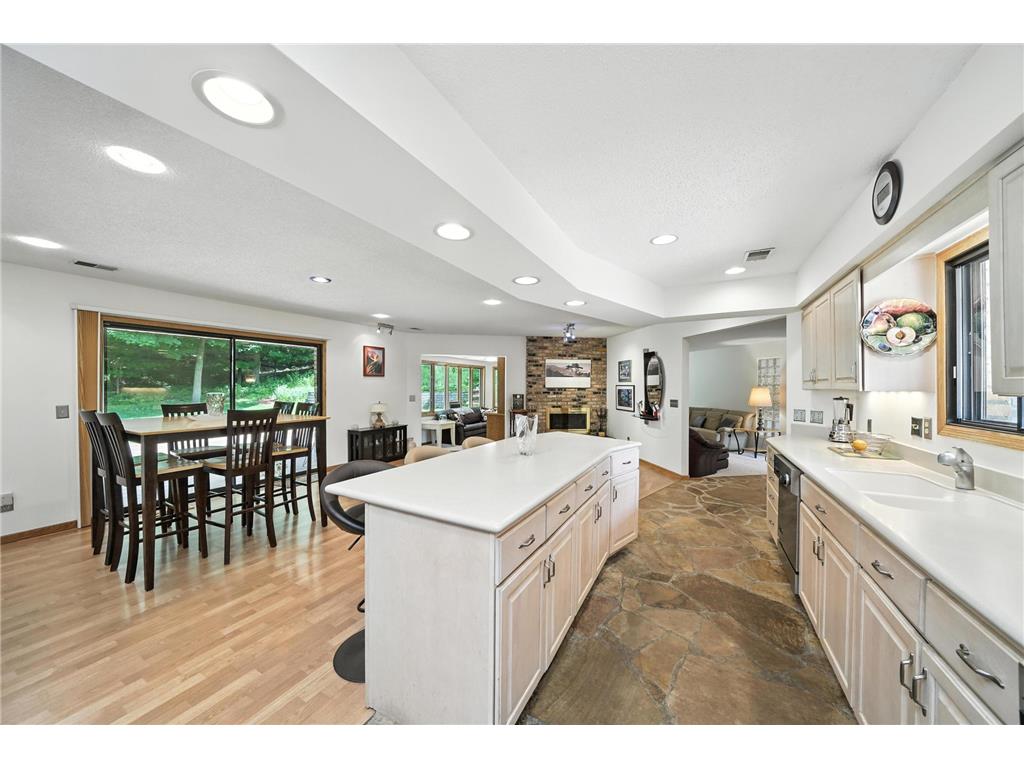 1000 Heritage Lane Orono MN 55391 - Lake Minnetonka 7028610 image22