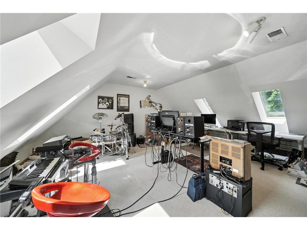 1000 Heritage Lane Orono MN 55391 - Lake Minnetonka 7028610 image39