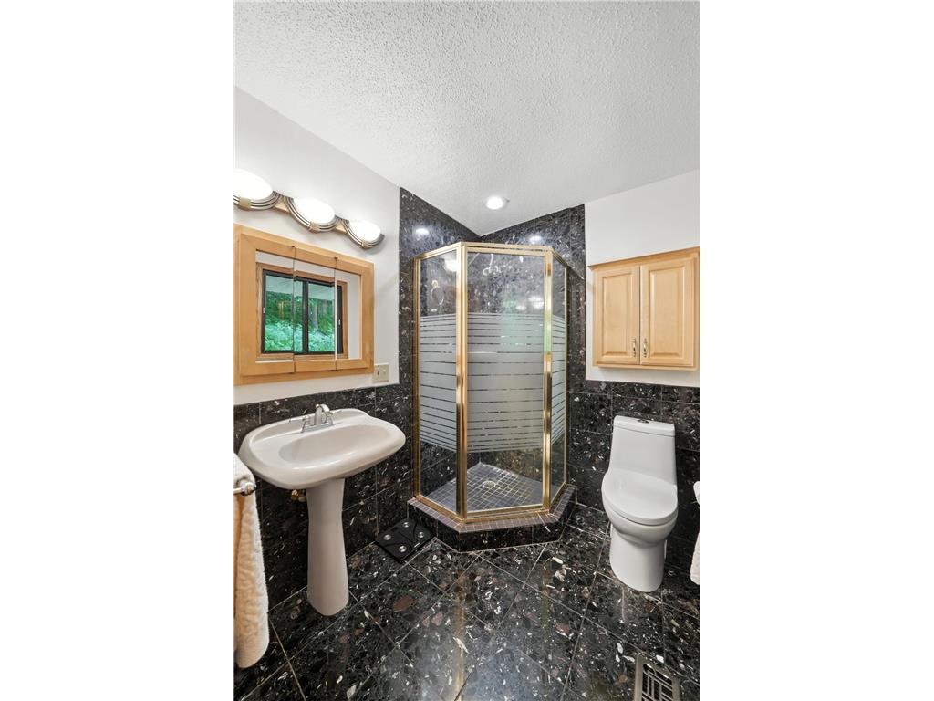 1000 Heritage Lane Orono MN 55391 - Lake Minnetonka 7028610 image44