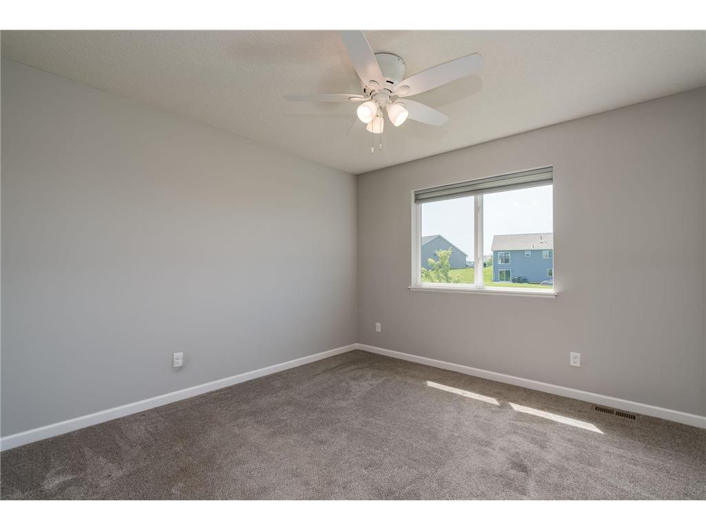 1000 Mulberry Avenue NE Montgomery MN 56069 7104752 image25