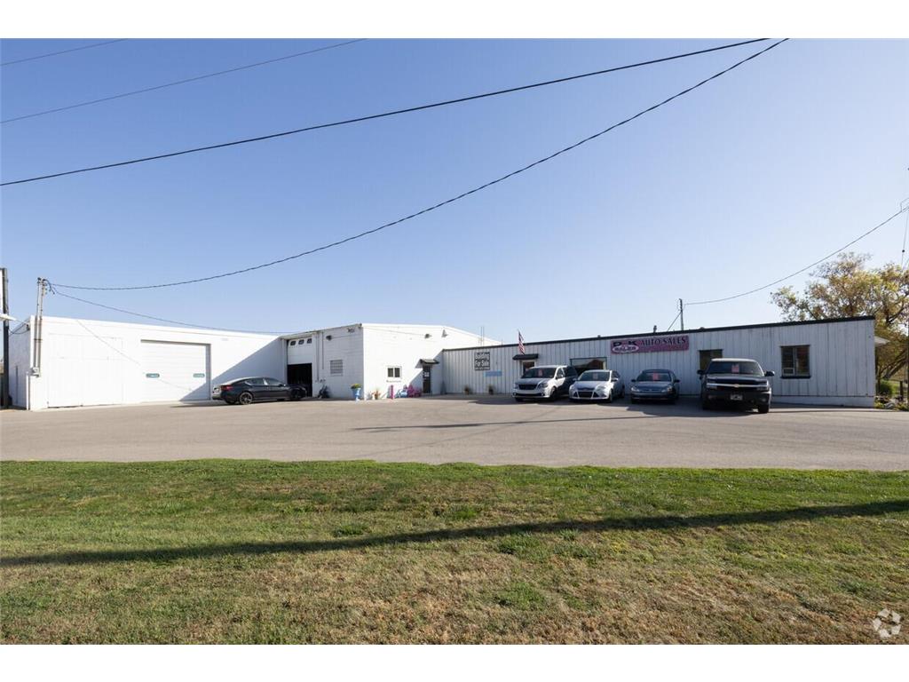 1000 N River Drive North Mankato MN 56003 7035432 image2