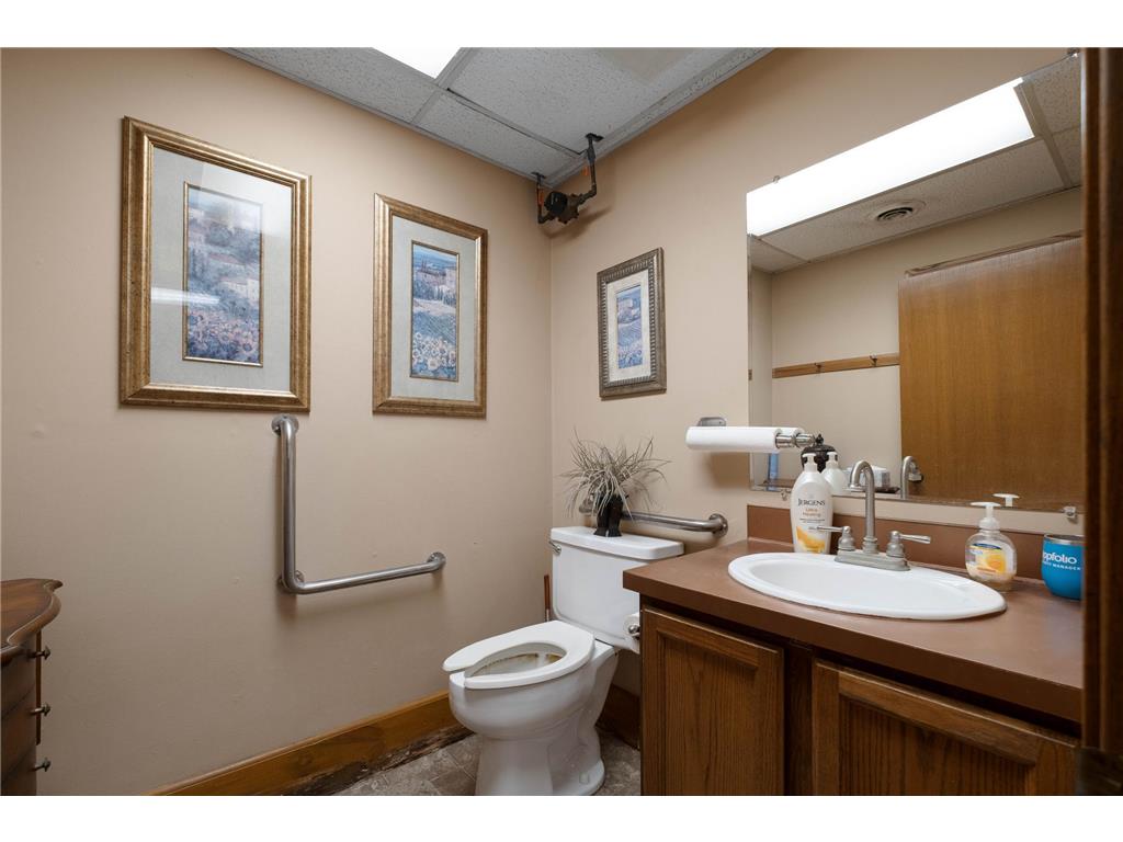 1000 N River Drive North Mankato MN 56003 7035432 image8