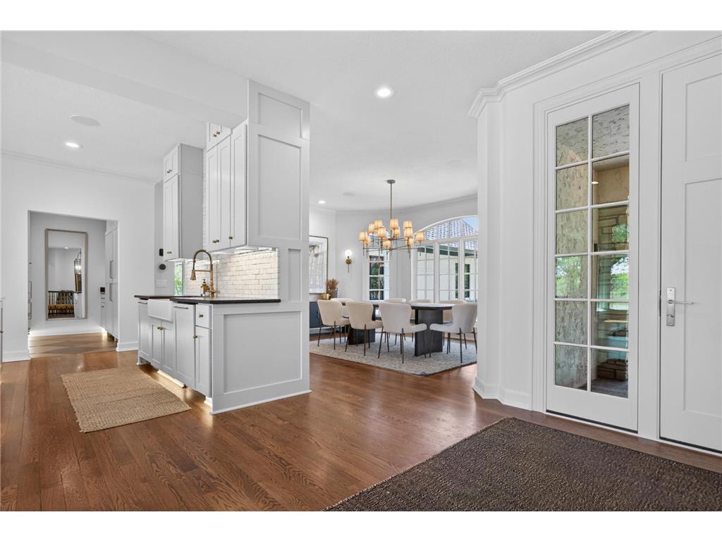 1000 Old Crystal Bay Road S Orono MN 55391 - French 7025347 image17