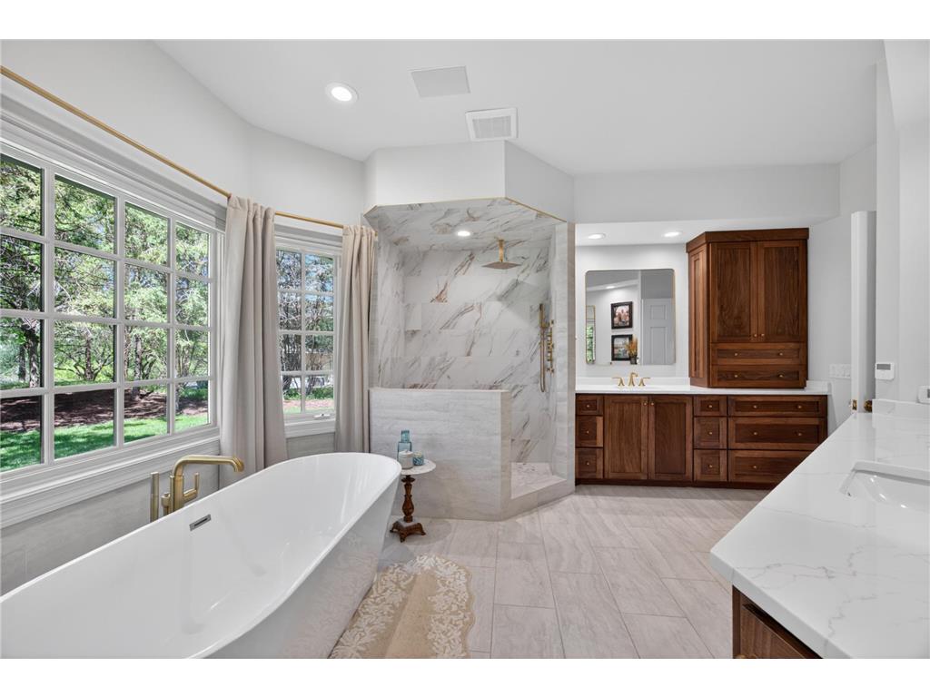 1000 Old Crystal Bay Road S Orono MN 55391 - French 7025347 image23