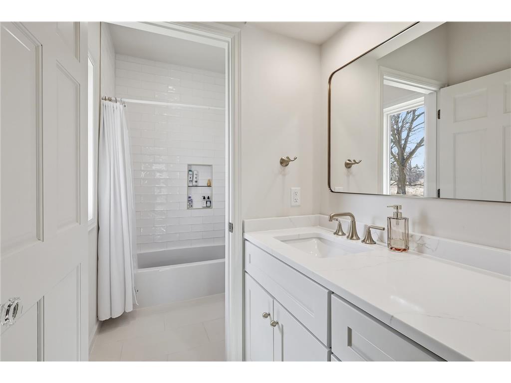 1000 Old Crystal Bay Road S Orono MN 55391 - French 7025347 image52