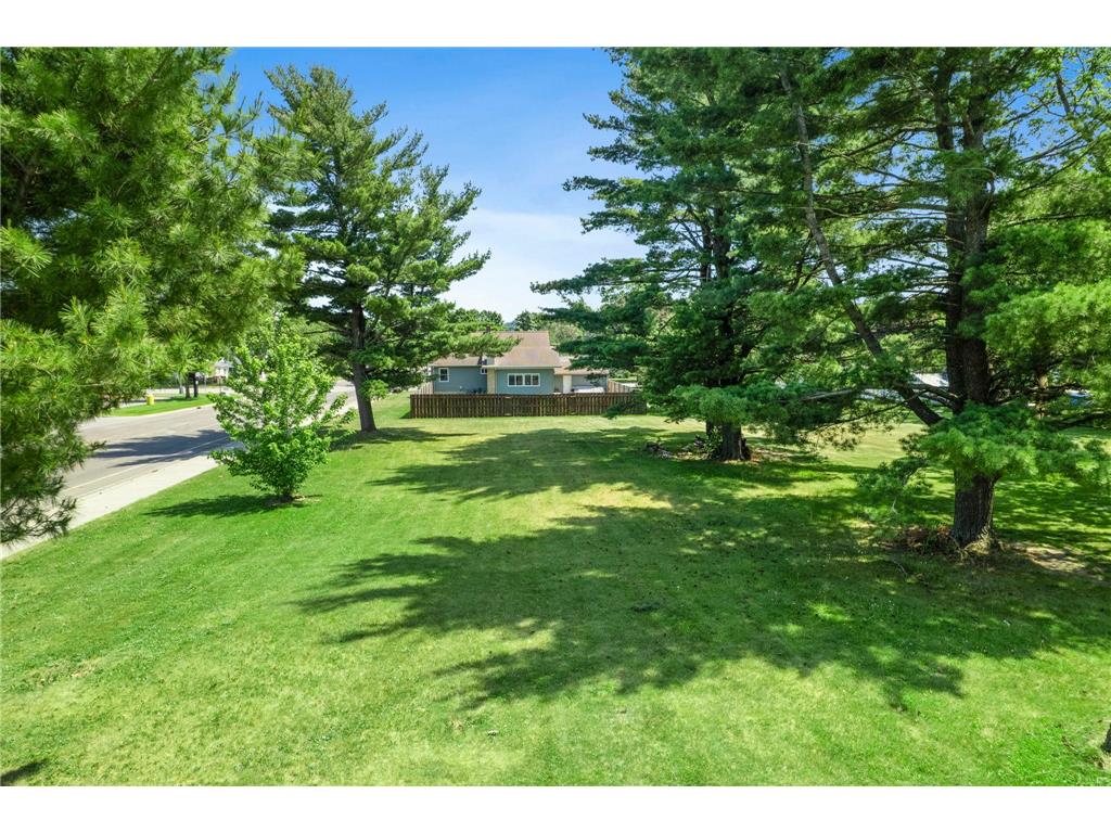 1000 W Lyon Avenue Lake City MN 55041 7083473 image1