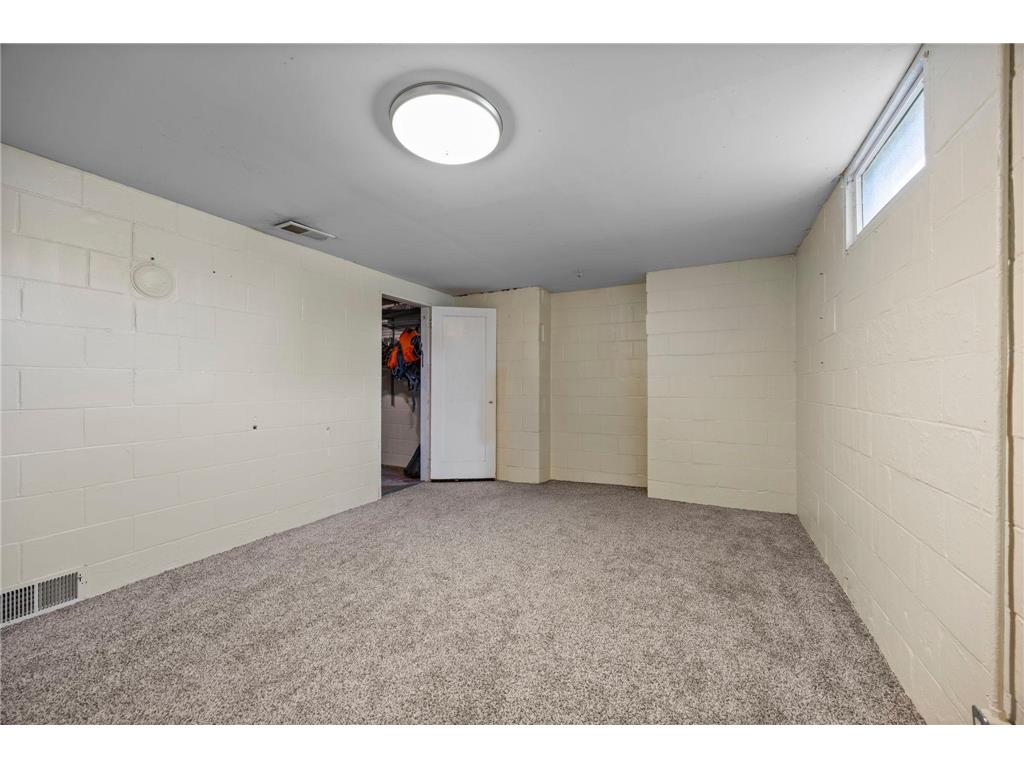 1000 W Lyon Avenue Lake City MN 55041 7083473 image24