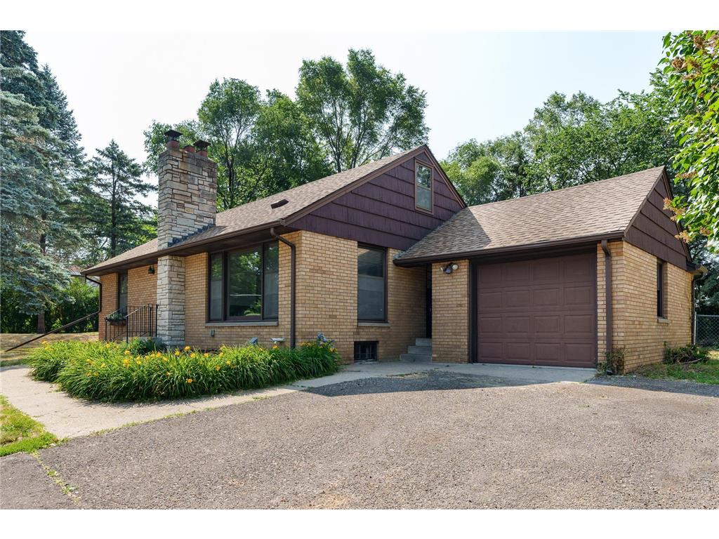 1000 Woodhill Drive, Roseville, MN, 55113 MLS 6389398 Edina Realty