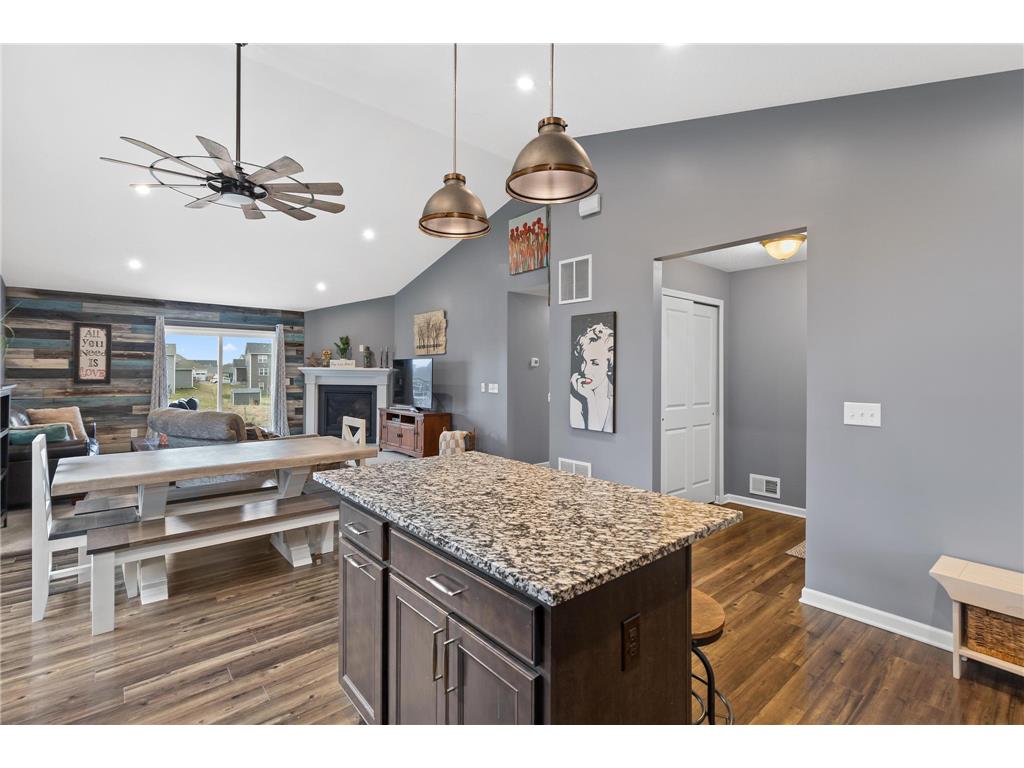 10001 190th Avenue NW Elk River MN 55330 7053804 image14