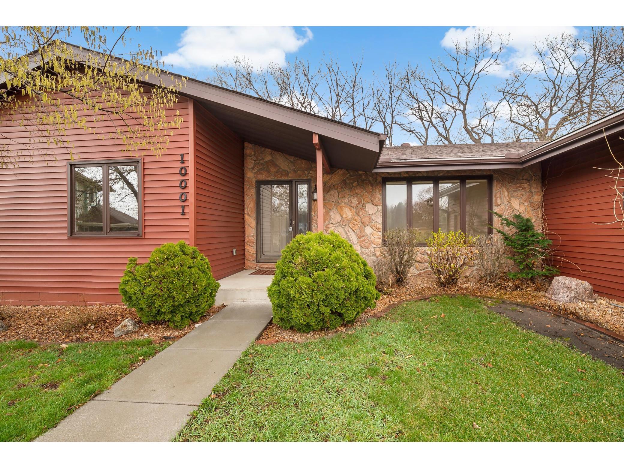 10001 Beard Avenue S, Bloomington, MN 55431 MLS 5736044 Edina Realty