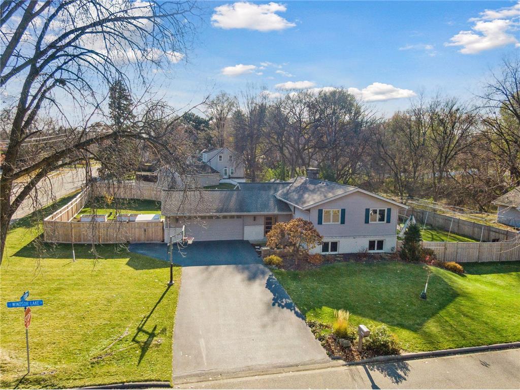 10001 Windsor Lake Lane Minnetonka MN 55305 7018259 image1
