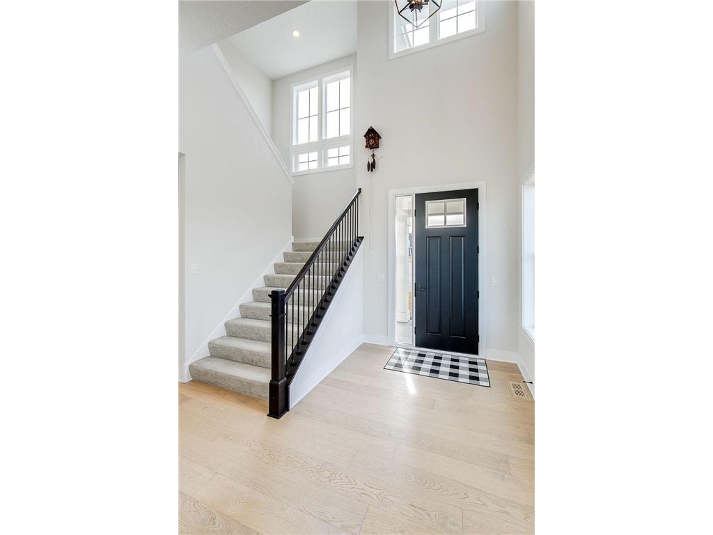 10004 Arrowwood Trail, Woodbury, MN, 55129 MLS 6475383 Edina Realty