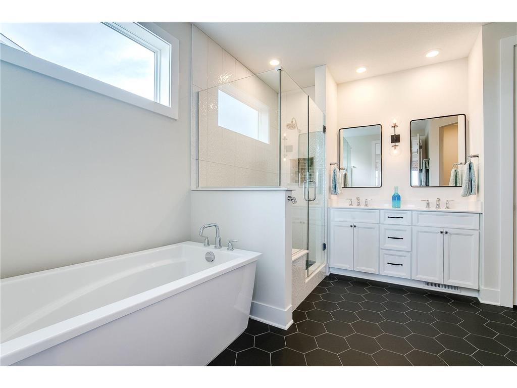 10004 Arrowwood Trail, Woodbury, MN, 55129 MLS 6475383 Edina Realty