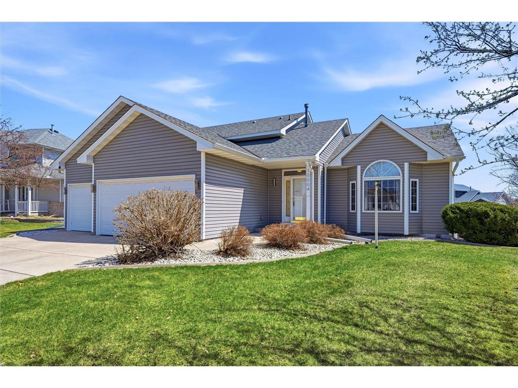 10004 Fallgold Parkway N Brooklyn Park MN 55443 7056300 image1
