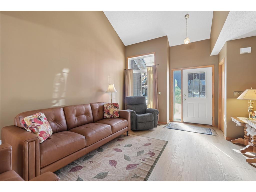 10007 Pleasure Creek Circle NE Blaine MN 55434 7036339 image4