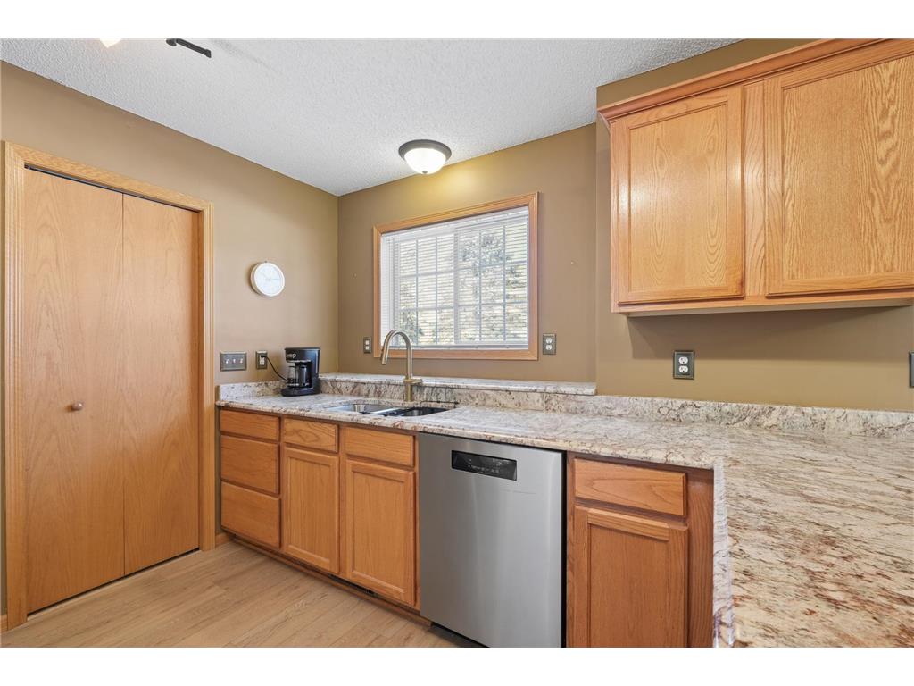 10007 Pleasure Creek Circle NE Blaine MN 55434 7036339 image9