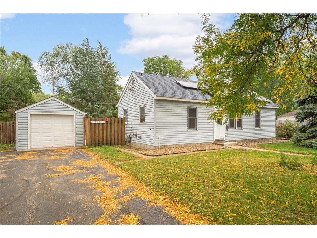 10009 Nicollet Avenue S Bloomington MN 55420 6435932 image1