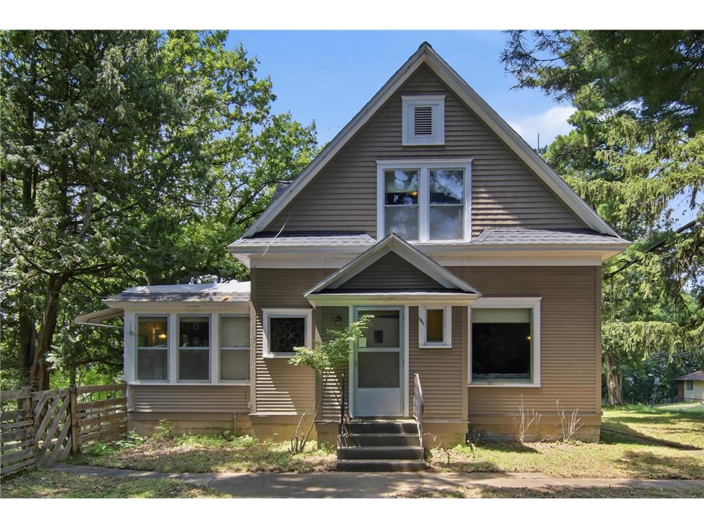 1001 13th Street SE Menomonie WI 54751 7102360 image1