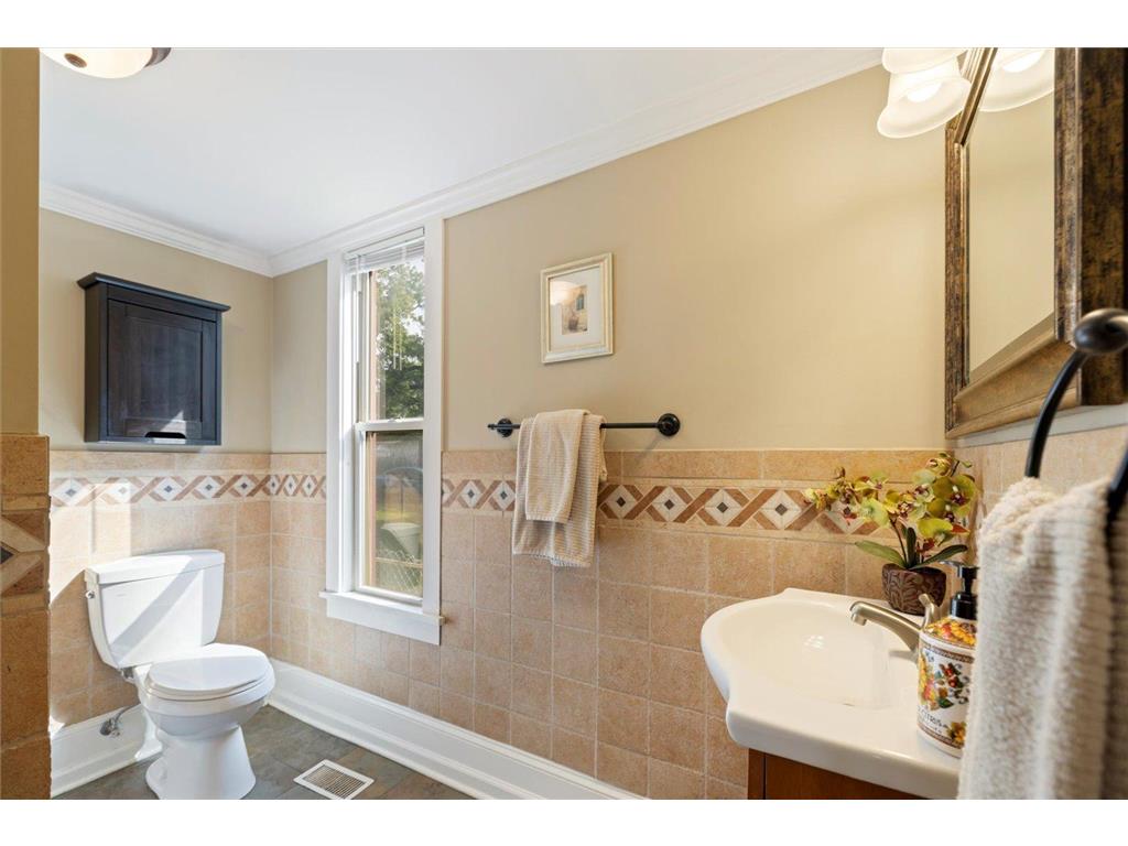 1001 26th Avenue NE Minneapolis MN 55418 6809241 image40