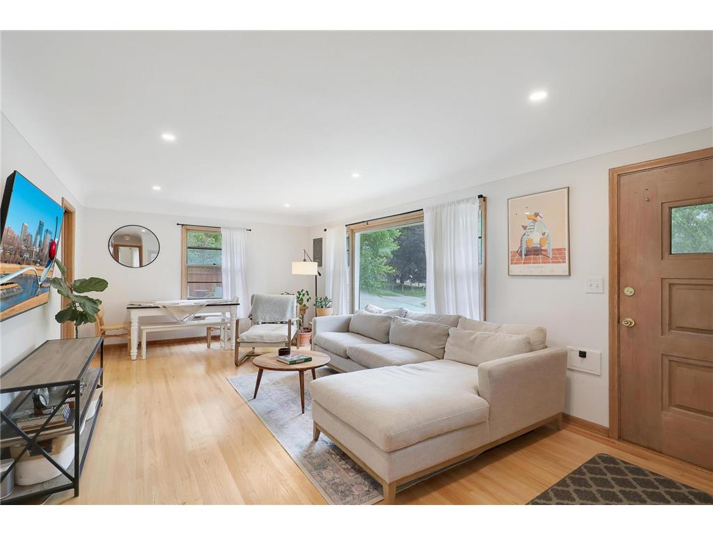 1001 34th Avenue NE Minneapolis MN 55418 6599604 image1