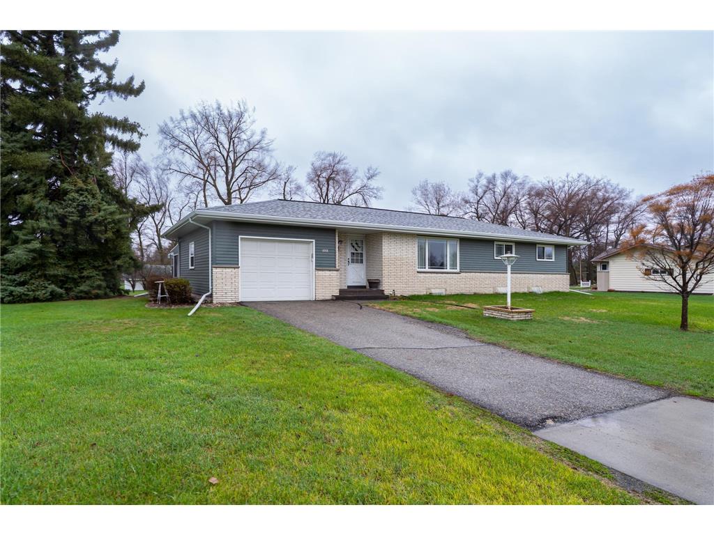 1001 Alexander Street Crookston MN 56716 6709029 image1