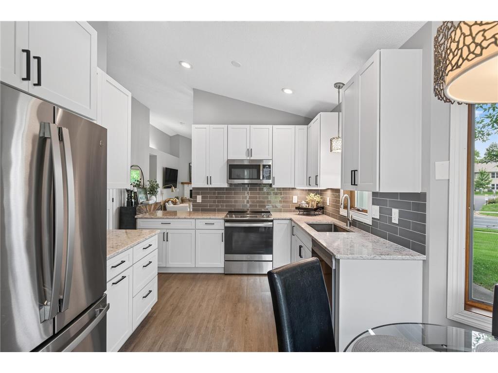 1001 E Travelers Trail Burnsville MN 55337 7107755 image16